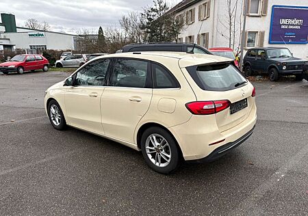 Mercedes-Benz B 180 d -