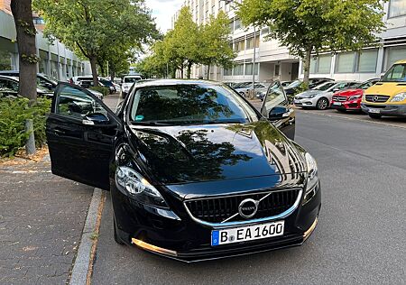 Volvo V40 T2 -