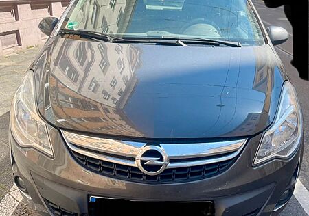 Opel Corsa 1.4 ECOTEC Satellite Satellite