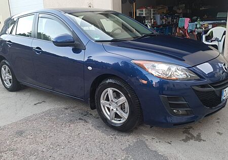 Mazda 3 gepflegt Rentner Fahrzeug