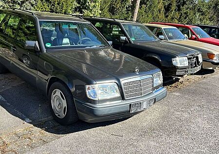 Mercedes-Benz 220 E220T W124 Sportline, Klima, Leder, Scheckheft