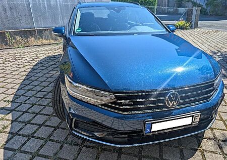 VW Passat Variant Volkswagen GTE mit Panoramadach und AHK