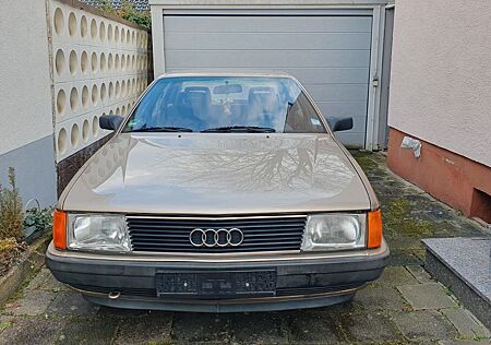 Audi 100 - Oldtimer