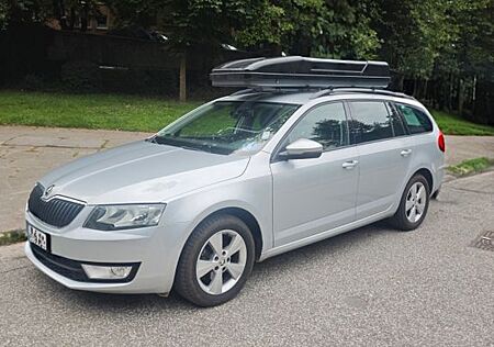 Skoda Octavia 1.6 TDI Combi TÜV-03.2027