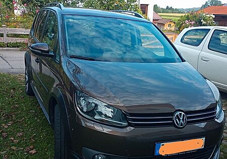 VW Touran Volkswagen Cross 1.4 TSI 103kW -