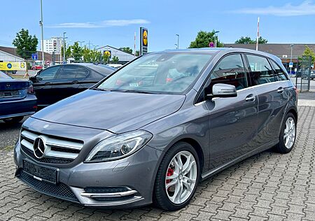 Mercedes-Benz B 200 *GARANTIE/ NAVI/ XENON*