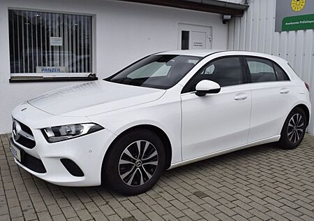 Mercedes-Benz A 180 d Digitales Multimedia Display.DAB SH