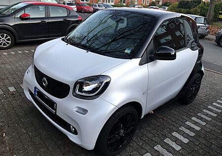 Smart ForTwo coupe: Mega Ausstattung und Sonderfarbe