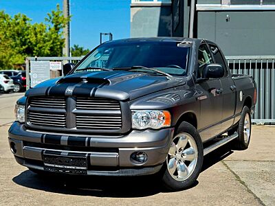 Dodge RAM 1500 4.7L 4dr Quad Cab AUTOGAS 6-SITZER