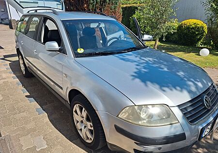VW Passat Variant Volkswagen 1.9TDI 74 kW Executive Varian...