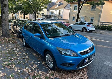 Ford Focus Lim. Titanium, Alu, Klima, ZR Neu