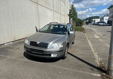 Skoda Octavia Combi Ambiente-Automatik