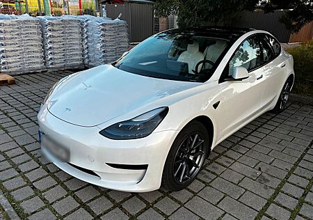 Tesla Model 3 SR+ 2023