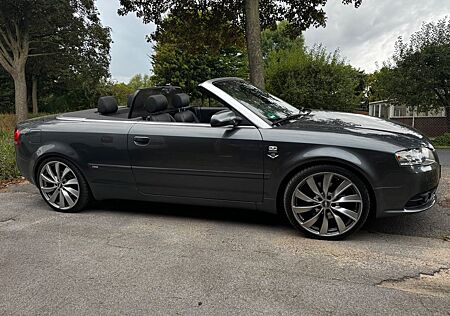 Audi A4 3.2 V6 FSI tiptronic quattro Cabriolet Leder