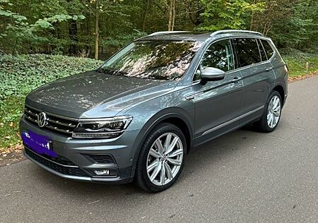 VW Tiguan Allspace Volkswagen 2.0 TSI 162kW DSG 4MOTION Hi...