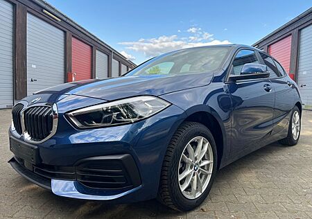 BMW 118i NAVI,LED,PANORAM,KAMERA,MFL,PDC