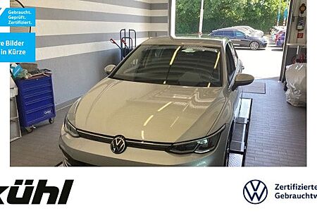 VW Golf Volkswagen VIII 1.5 TSI Active Navi,AHK,Kamera