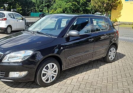 Skoda Fabia .Kima.Steuerkette Neu.TÜV/Neu+Allwetterreif