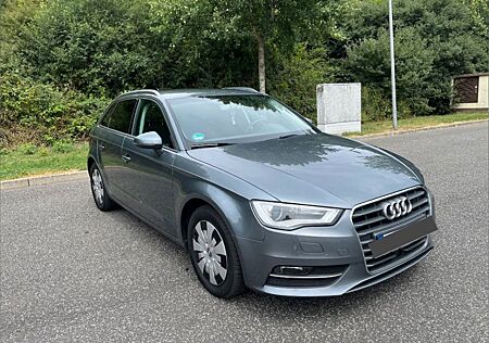 Audi A3 1.2 TFSI S tronic Attraction Sportback