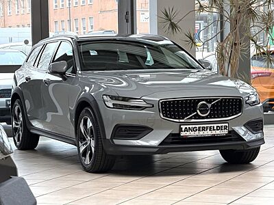 Volvo V60 Cross Country B4 AWD Plus*TPM*SHZ*RFK*DAB+*