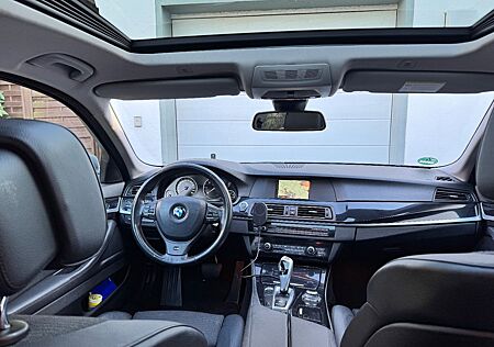 BMW 520d xDrive A -