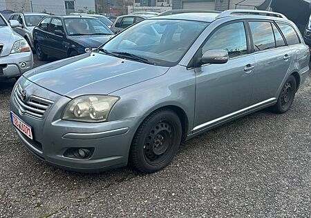 Toyota Avensis Combi Sol 2.0-l-D-4D