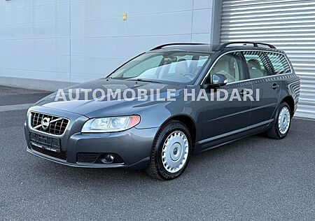 Volvo V70 Momentum Bi-Xenon+AUTOMATIK+ PDC+ AHK+ LEDER