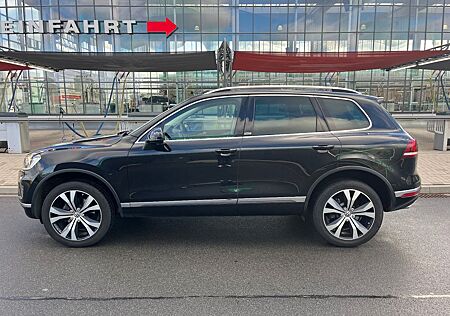 VW Touareg Volkswagen 3.0 V6 TDI Executive Edition SCR Tiptr.