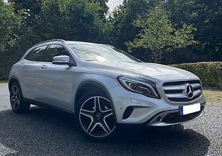 Mercedes-Benz GLA 220 gebraucht kaufen Mercedes-Benz GLA 220 d 4MATIC