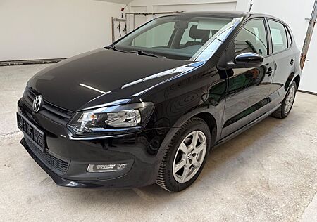 VW Polo Volkswagen V Style Limousine 1.2