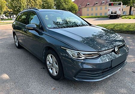 VW Golf Volkswagen 1.5 eTSI OPF DSG Variant