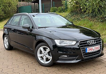 Audi A3 1,4 TFSI Sportback Ambition erst 44tkm+Navi !