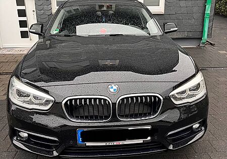 BMW 118i Sport Line Sport Line TÜV/AU neu!!! 5 Türer