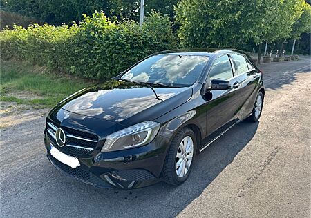 Mercedes-Benz A 180 Style Style Schiebedach, Bi Xenon, Leder