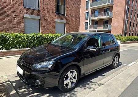 VW Golf Volkswagen 1.6 TDI Team /2.Hand /TÜV 08/26/PDC/AHK
