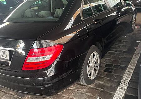 Mercedes-Benz C 200 CDI BlueEFFICIENCY -