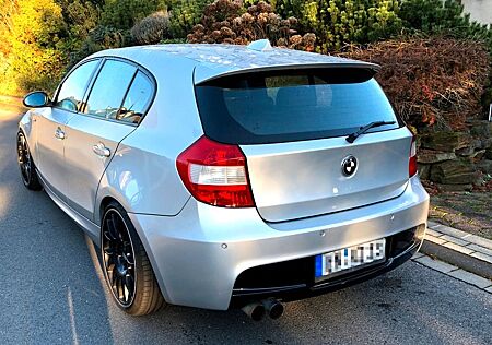 BMW 130i mit Performance Paket Top Zustand