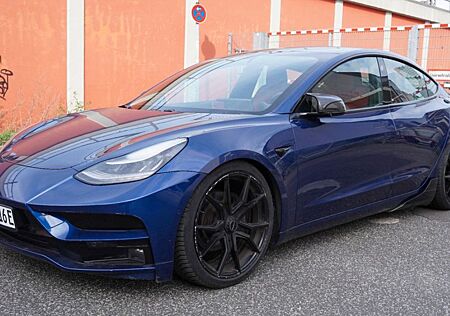 Tesla Model 3 Langstreckenbatterie - Allradantrieb...