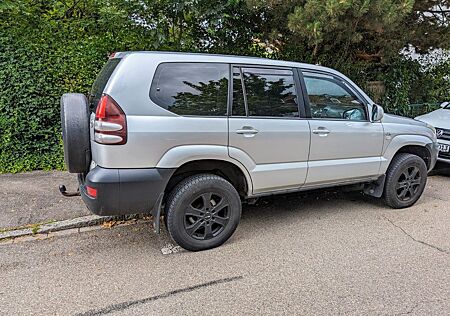 Toyota Land Cruiser 3.0 D-4D -