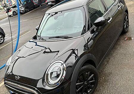 Mini ONE 5-Türer 102PS Sportlenkrad