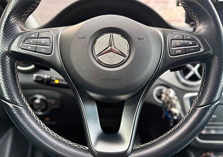 Mercedes-Benz GLA 220 d 4MATIC DCT Urban