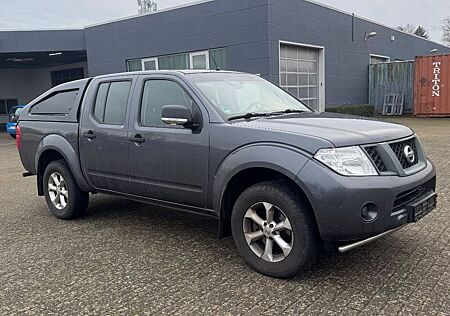 Nissan Navara Pickup Double Cab 4X4 + Hardtop / Klima