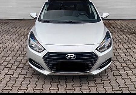 Hyundai i40 1.7 CRDi 104kW blue Trend Trend