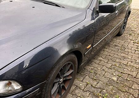 BMW 535i A -