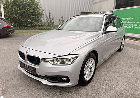 BMW 320d Touring EfficientDynamics LED* MFL* ALU*