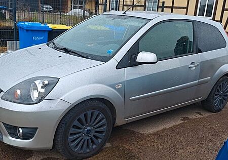 Ford Fiesta 1,3 51 kW Ambiente Ambiente