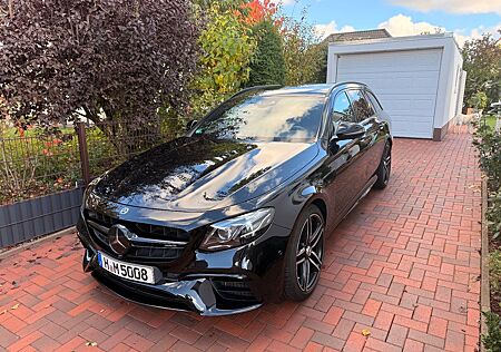 Mercedes-Benz E 63 AMG E 63 T AMG -Sommer- + Winterreifen