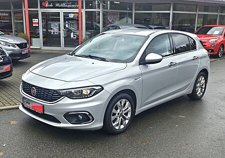Fiat Tipo gebraucht kaufen Fiat Tipo 1,4 16 T-Jet Lounge Sitzheizung Navi