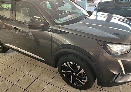 Peugeot 2008 PureTech 130 Allure