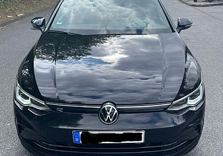 VW Golf Volkswagen 2.0 TDI SCR 110kW DSG R-Line R-Line